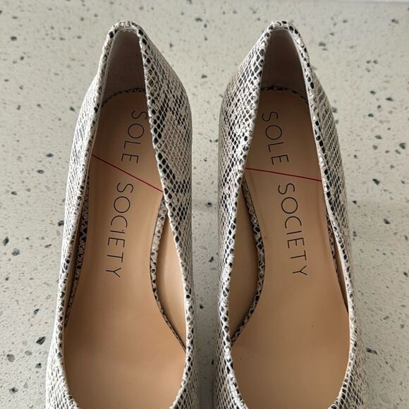 Sole Society Ronya Pump Leather Beige Brown Snake Print Pointed Toe Shoes Sz 9.5 - Picture 9 of 13